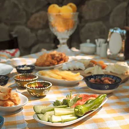 Lemon Garden Tuerkbuekue Mugla
